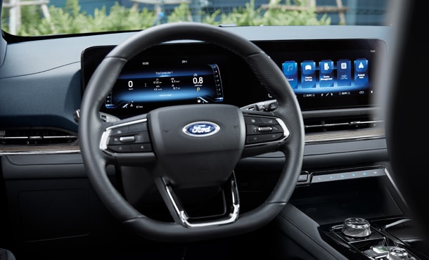 Kết nối với Chuyên gia Ford theo cách thuận tiện nhất